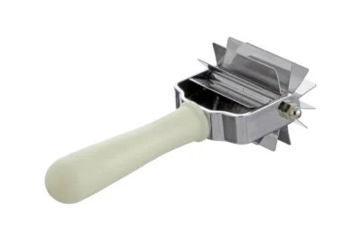 Cutting roller